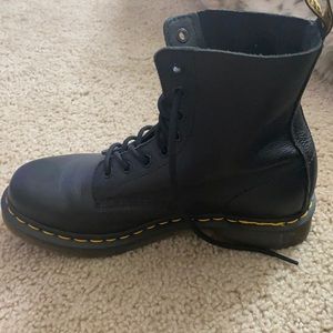 size 8 dr martens never worn